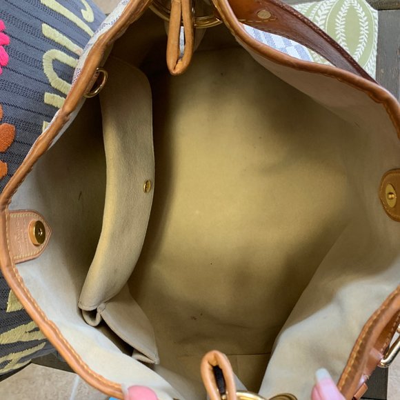 Louis Vuitton Galeria GM - Picture 3 of 6